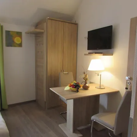 Eifel Quartier Pension Und Gasthof 